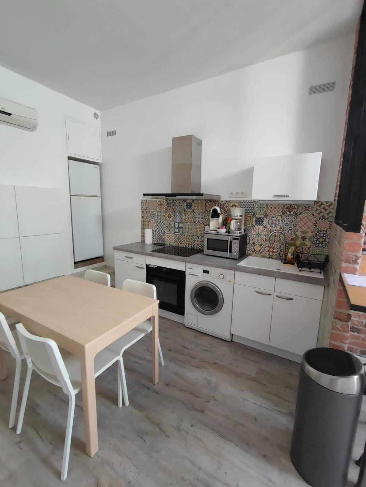 Appartement T2 48 M2 Independant Parking Public Gratuit A Proximite Béziers Kültér fotó